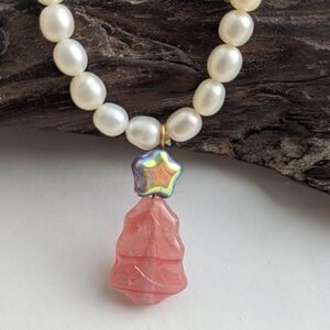 Pink Glass Christmas Tree Pearl Bracelet with A Shiny Star